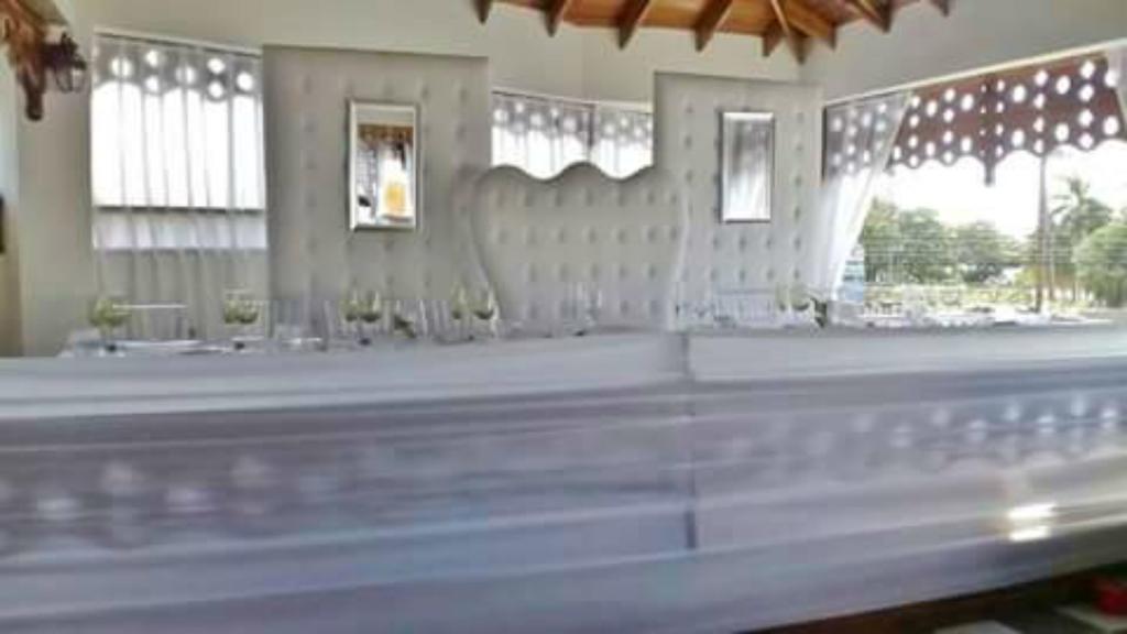 אוצ'ו ריוס Village Hotel מראה חיצוני תמונה