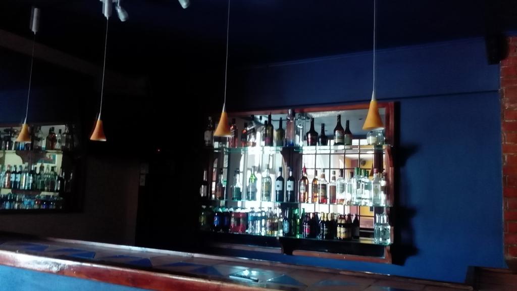 אוצ'ו ריוס Village Hotel מראה חיצוני תמונה